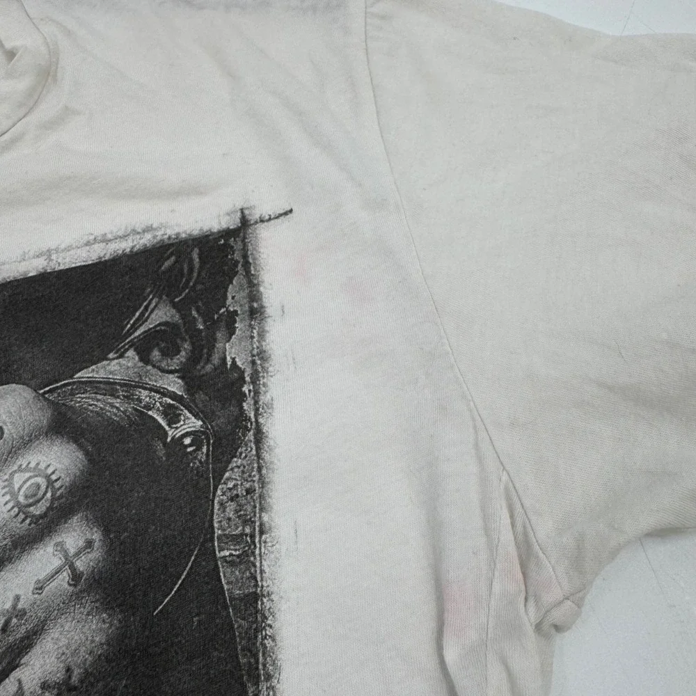 Religion Graphic Print T Shirt Mens Small Beige Tattoo Hand‎ Chain Portugal